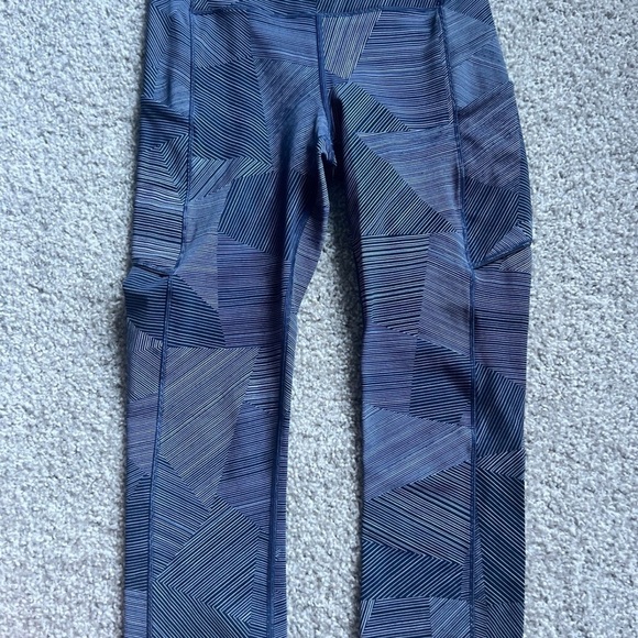 Lululemon Speed Up Crop (21")
Etch Hail Midnight Navy - Picture 1 of 3